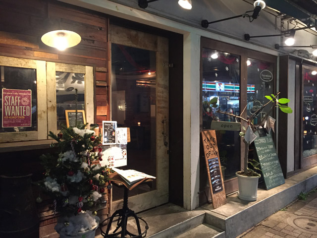 お酒が豊富 ワンちゃんに癒やされるドッグカフェ Anea Cafe 中野新橋店 東京ランチ