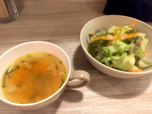 スープとサラダ