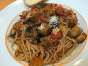 ミートソースのパスタ