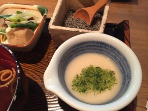 とろろ