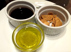 ステーキソース（岩塩オリーブ、和風オニオン