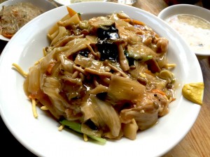五目硬焼きそば