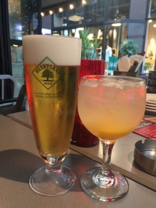 ビール、自家製サングリア