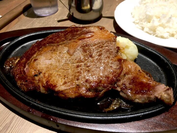 吉祥寺駅から徒歩2分、ヒーローズ吉祥寺2月27日オープン！柔らかくて美味しいリブロースステーキがおすすめ！