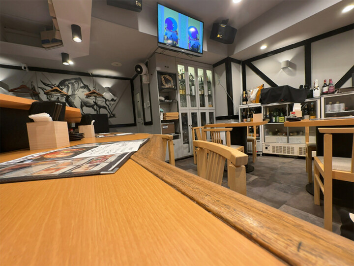 牛時店内