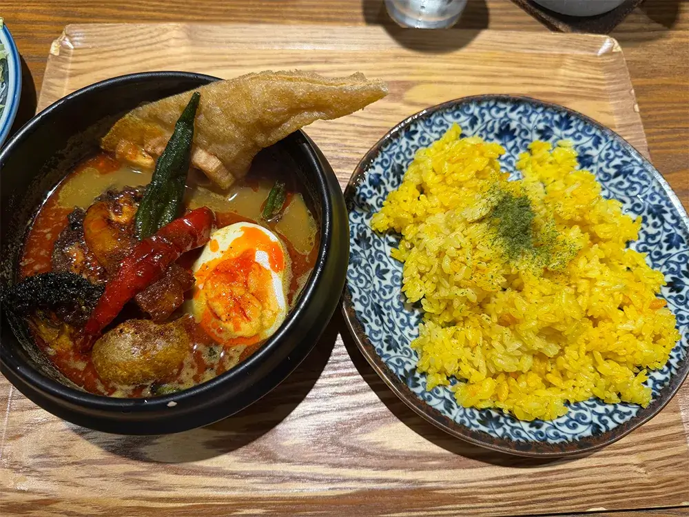 肉厚豆腐ハンバーグのスープカレー