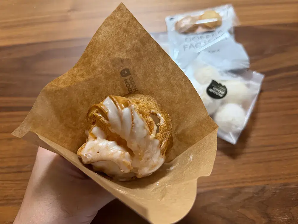 新鮮ヨーグルトの生クリームシュボン