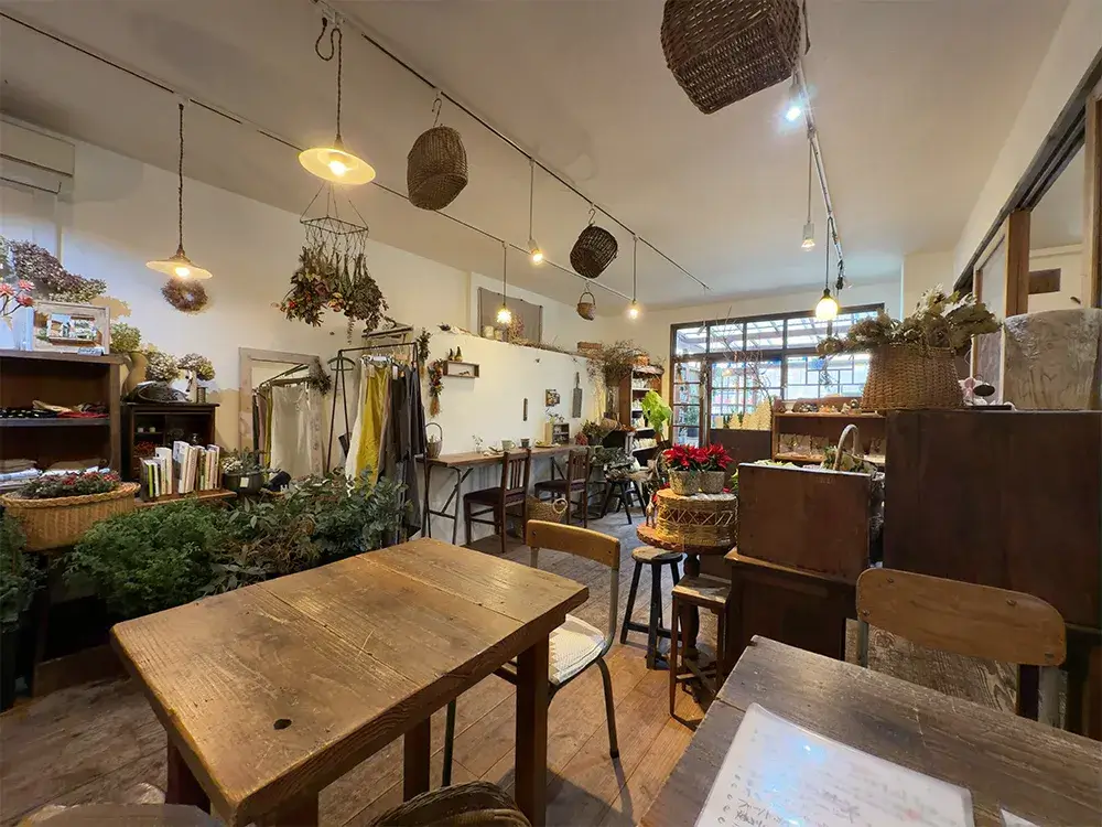 ラムズ イヤー店内